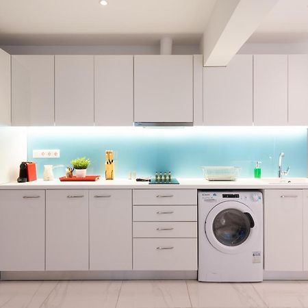 Cute And Convenient Studio In Athens Center ภายนอก รูปภาพ