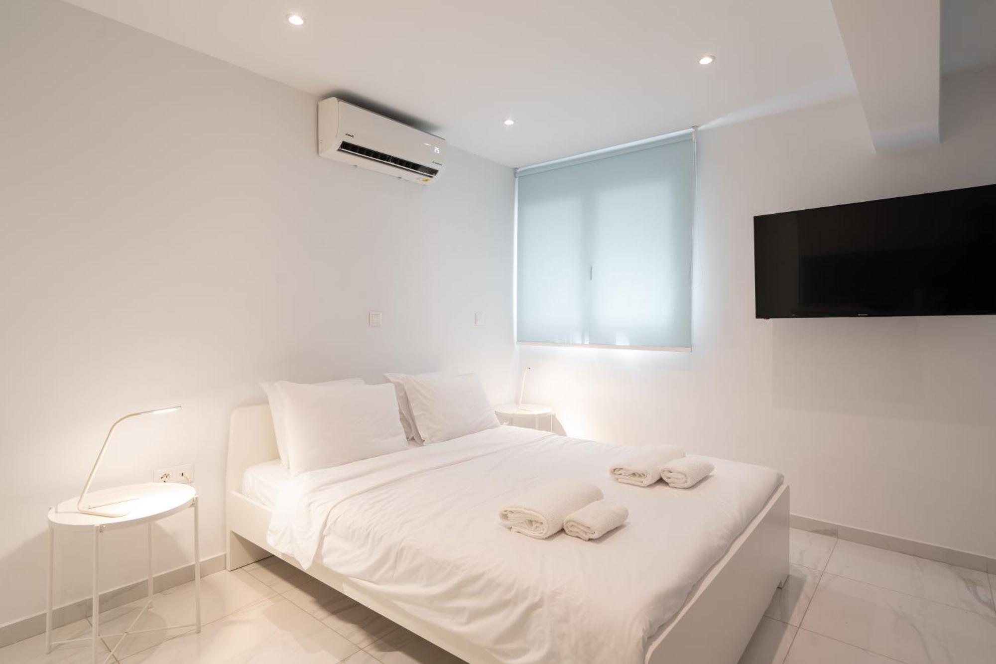 Cute And Convenient Studio In Athens Center ภายนอก รูปภาพ